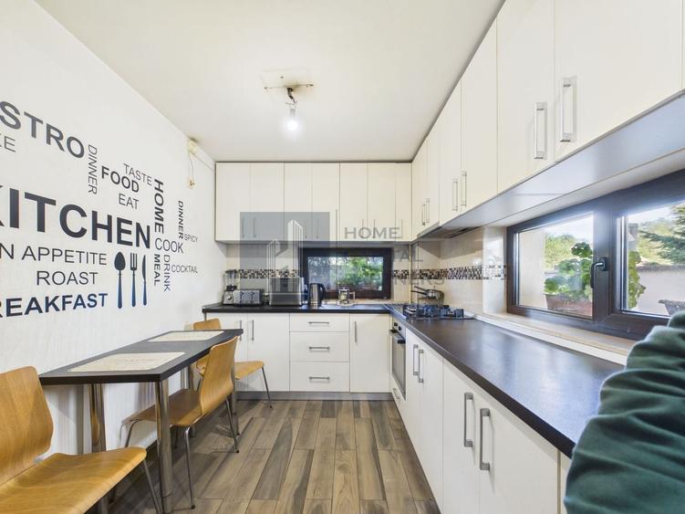 Duplex cu 5 camere cu Canalizare în Domnești