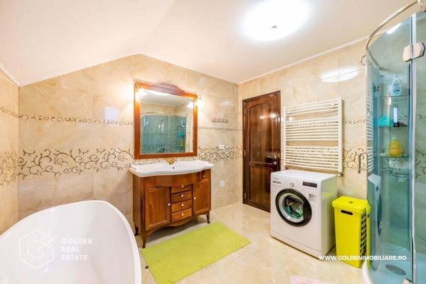 Vila de lux in localitatea Livada - 19