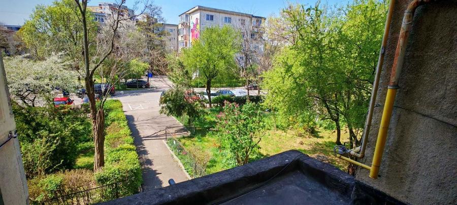 Vanzare apartament 4 camere - 1