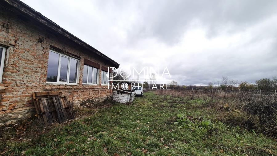 Vânzare teren intravilan 1533 mp, dublu acces - DN 66 - Iezureni, Târgu Jiu - 2