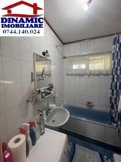 Casă, zona Dedeman, 3.433 mp teren. Preț 275.000 Eur - 5