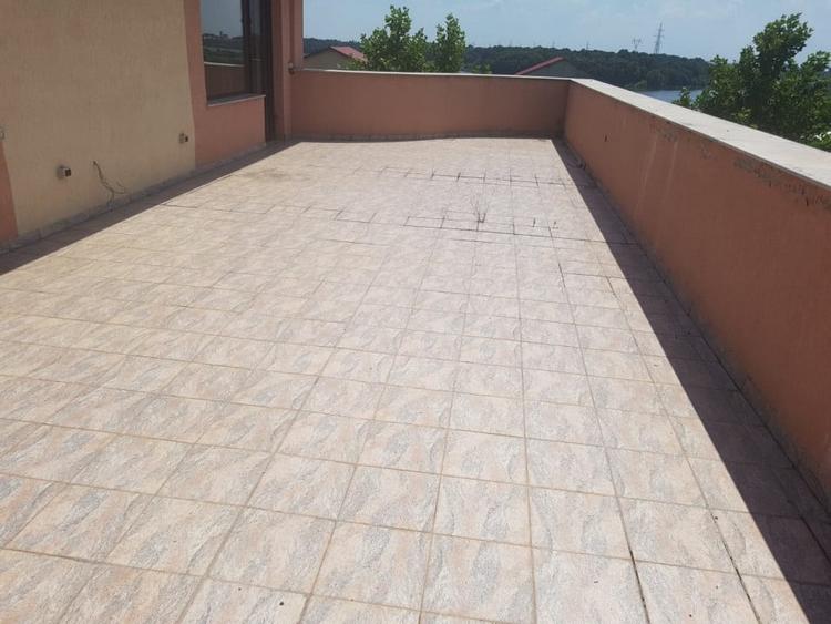 OCAZIE, VAND VILA  DE LUX 860 MP UTILI SI 1230 MP TEREN LANGA LACUL CERNICA - 5