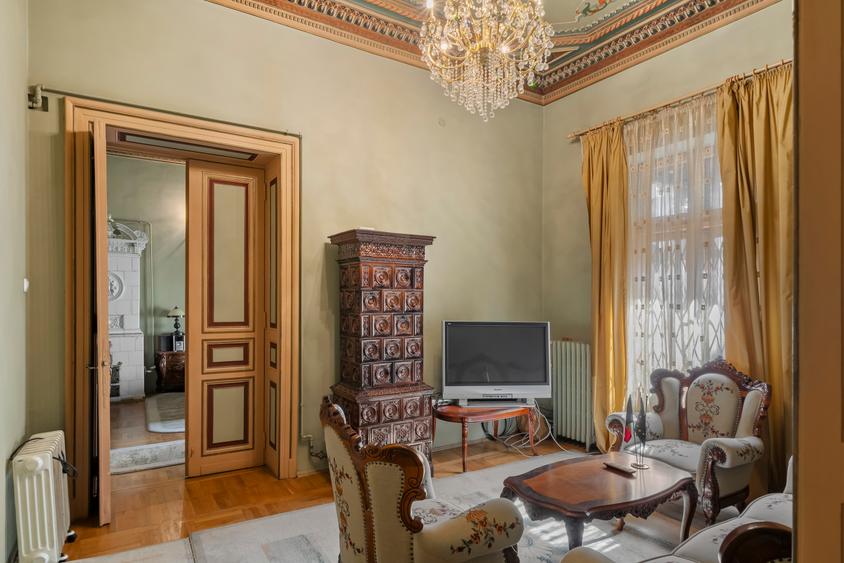 Vilă / Palat / Investiție zonă Universitate - 14