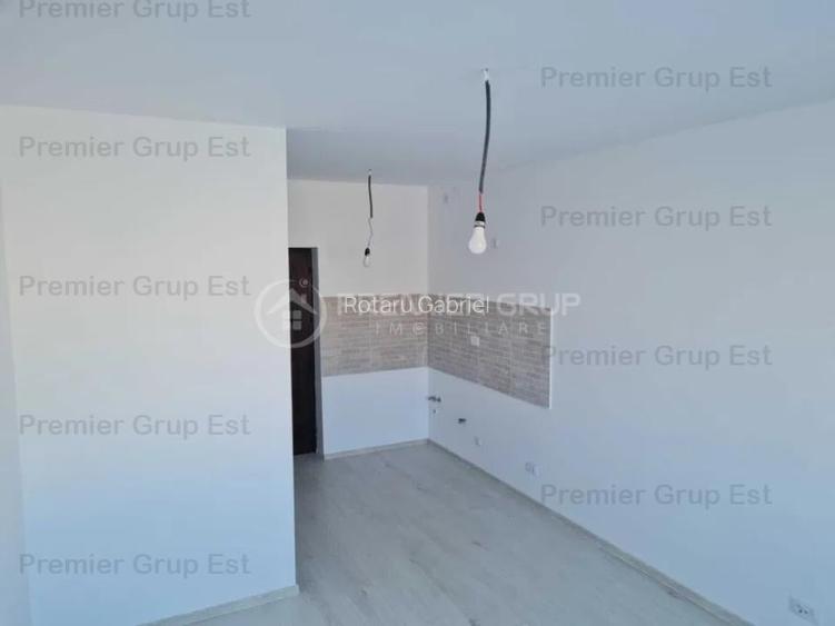 Garsonieră decomandată în Alexandru cel Bun Garsonieră decomandată în Alexandru cel Bun