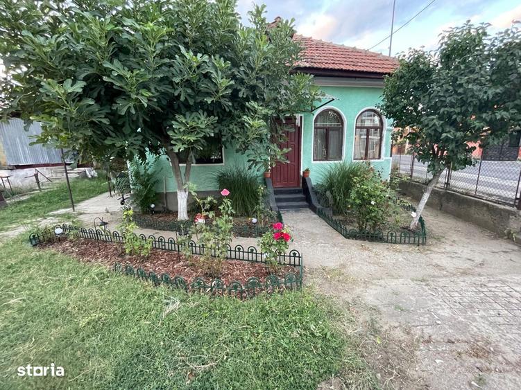 Strada Ostroveni, teren 2094m2 intravilan + constructii - 2