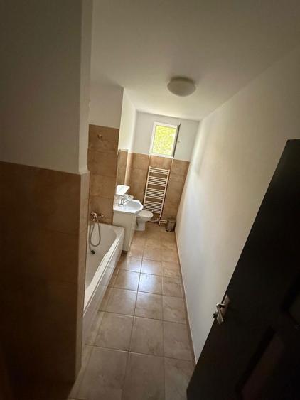 inchiriez Apartament Hunedoara 2 camere OM bd 1848 et2 - 3