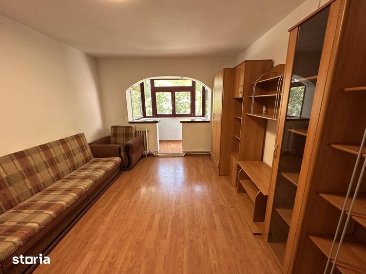 Apartament cu 2 camere semidecomandat în Central