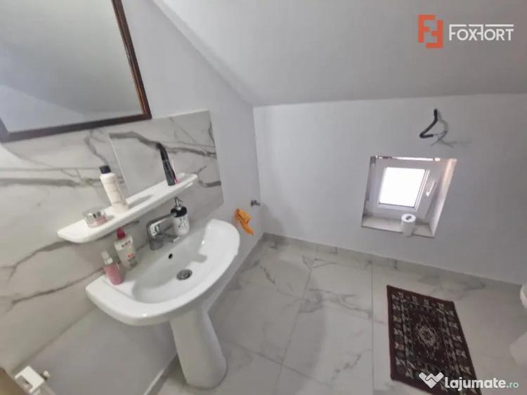 Casă cu 7 camere cu Teren 1439 Mp în Nord