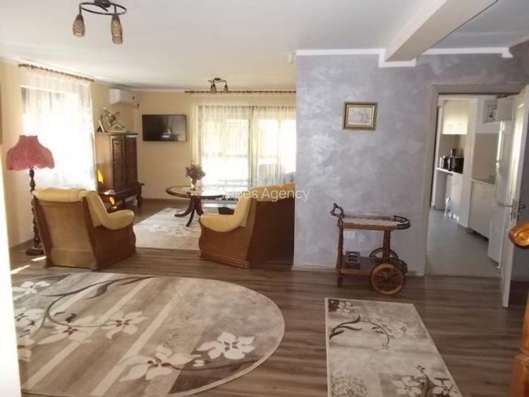 1/2 duplex, lux, Dumbravita, langa sat, P+M, 340 mp teren 1/2 duplex, lux, Dumbravita, langa sat, P+M, 340 mp teren