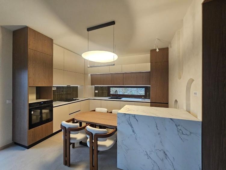 PF vand Casa PREMIUM finalizata si intabulata, la 1.5 km de BLD, 4 camere, 3 bai - 1