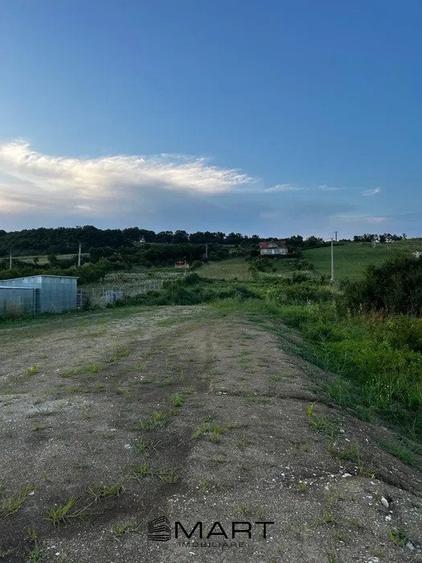 Teren Intravilan 2700 mp Cristian - 1