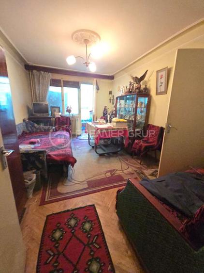 Etaj 1! Apartament 2 camere, Podu Ros, 50mp, CT - 1