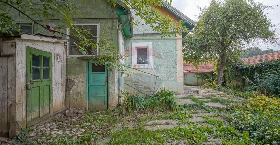 Casa saseasca de renovat, cu teren, ?cheii Bra?ovului - 3