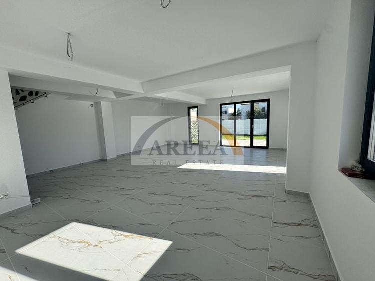 Vila 5 camere Otopeni Central-bucatarie si finisaje incluse - 4