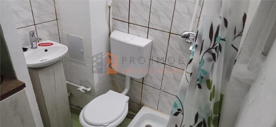 Garsoniera decomandata zona Brosteni - 10