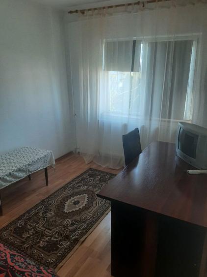 Dau in chirie apartament 2 camere - 4