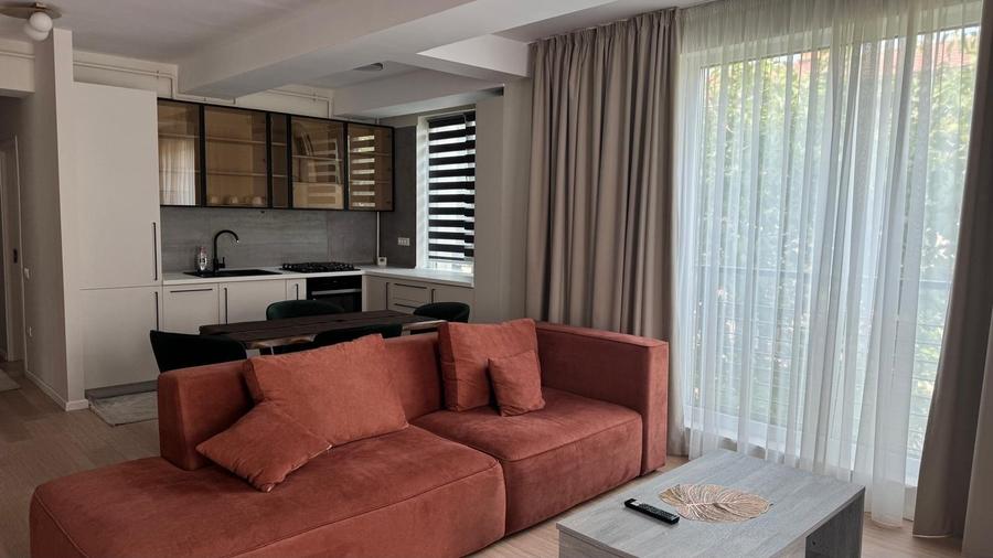 Centru - apartament 3 camere in bloc nou - 1