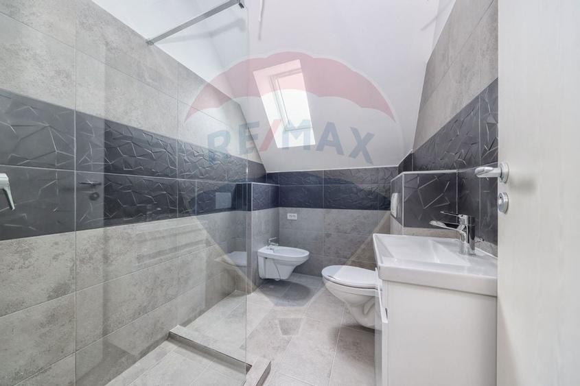 Apartament nou,  loc parcare inclus - 10