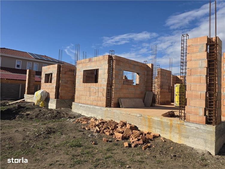 0% COMISION de - Duplex separat prin dressing - 140 m2 utili - toate u - 6