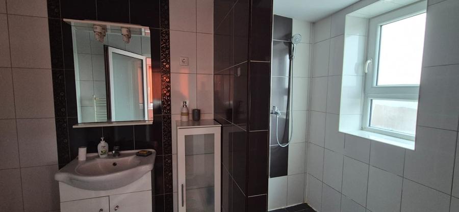 De inchiriat ap. 3 cam.,modern, Str. Marasti - cart. 7 Noiembrie - 11