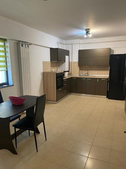Inchiriez apartament spatios 2 camere zona excelenta - 5