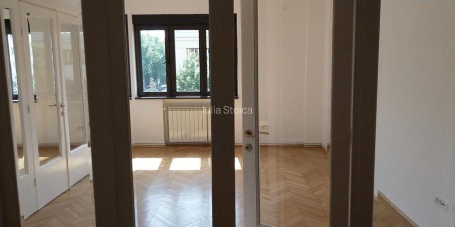 De vanzare Apartament 5 camere, Piata Amzei, Romana, ULTRACENTRAL De vanzare Apartament 5 camere, Piata Amzei, Romana, ULTRACENTRAL