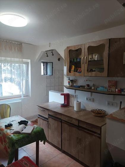 Steaua, COMISION 0, 2 camere, decomandat, etaj 3, centrala, AC,cu potential - 1