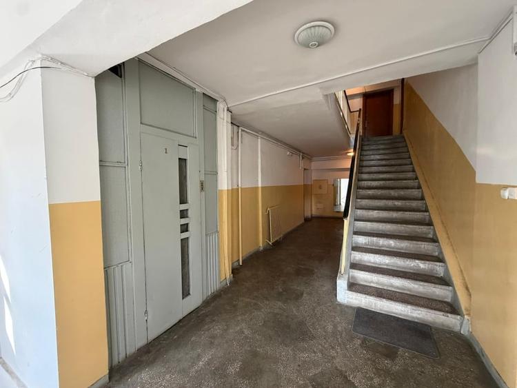 Piața Victoriei | 2 camere | Etaj 1 | Bloc 1980 | Balcon închis - 19