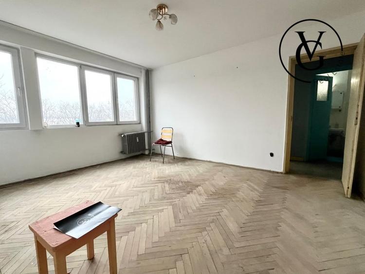 Apartament 3 camere | Metrou Titan | Bloc Potcoava - 1