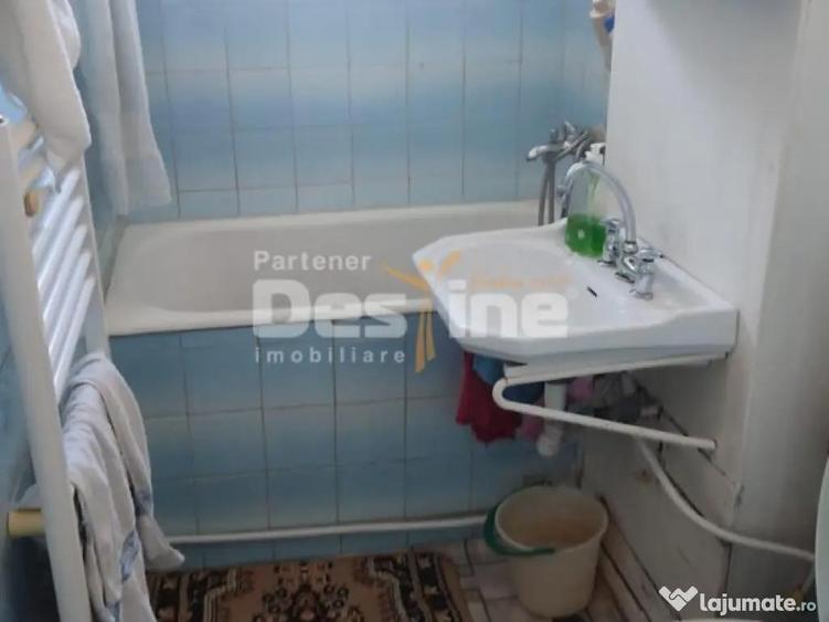 APARTAMENT CU 2 CAMERE SEMIDECOMANDAT ZONA FOARTE BUNA - 2