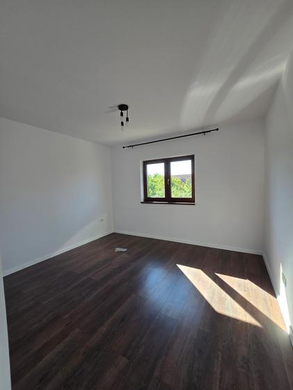 Giroc- Casa 4 camere- Prima inchiriere- Vatra satului - 14