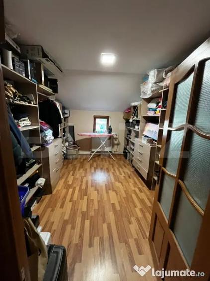 Casă cu 4 camere cu Teren 1500 Mp în Central