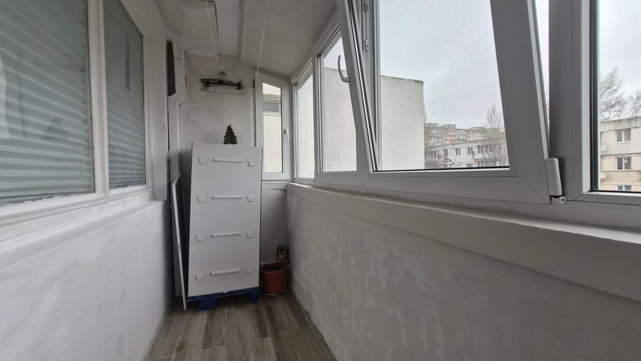 Scoala Generala nr 7 Cta /Piata Brotacei - ap 2 cam, et 4/4 (centrala gaze) - 8