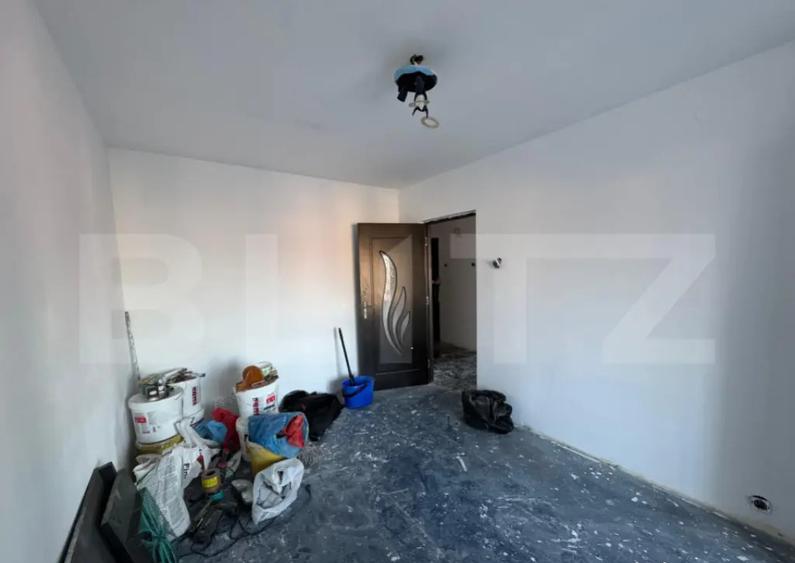 Apartament 3 camere, decomandat - zona Velenta - 4