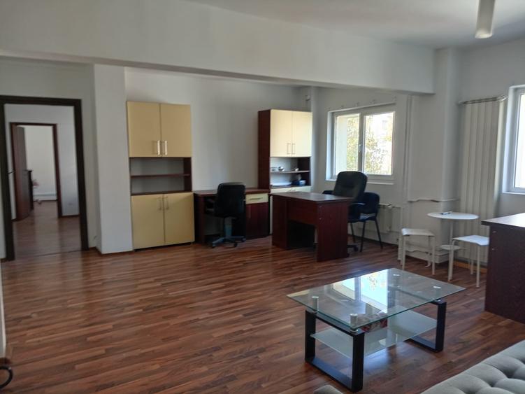Mosilor apartament spatios pentru BIROURI - 14