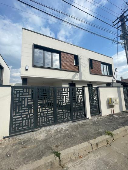 CASA DUPLEX MOBILATA SI UTILATA ZONA CENTRALA STR. PALTINIS NR 52 - 14