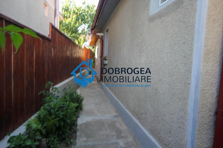 ULTRACENTRAL-CASA 3 CAMERE ,TEREN 300 MP. - 2