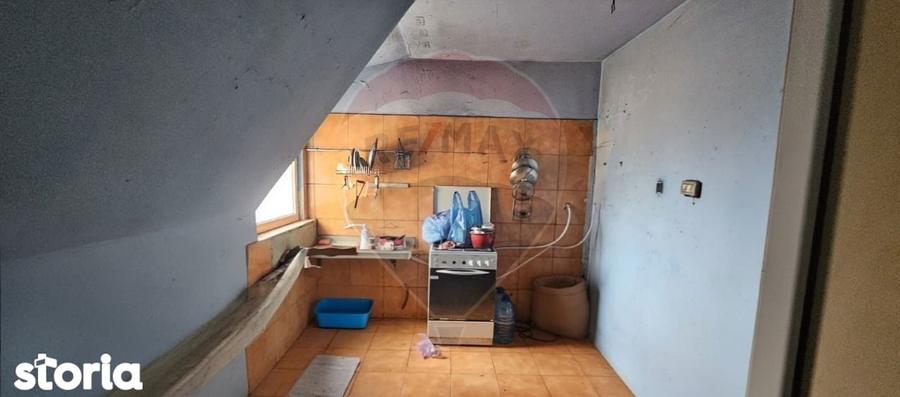 Casa si teren de vanzare in Crevedia - 13