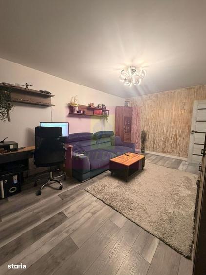 Apartament cu 3 camere decomandat, mobilat în Central