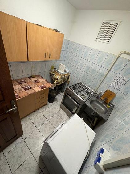 Camera de inchiriat cu baie privata si bucatarie comuna iasi tg cucu - 4