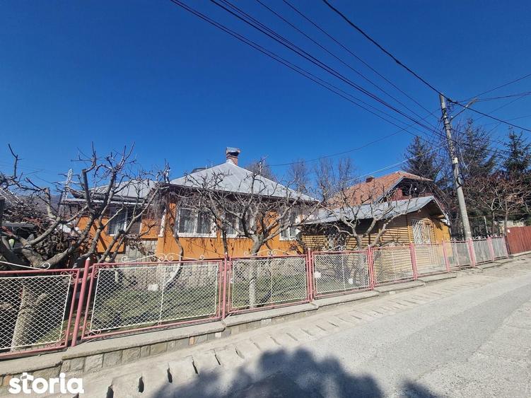 Casa +garaj+ teren 500 mp Comarnic - 1