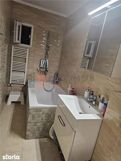 Apartament 3 camere cf 1 decomandat zona Ultracentrala - 4
