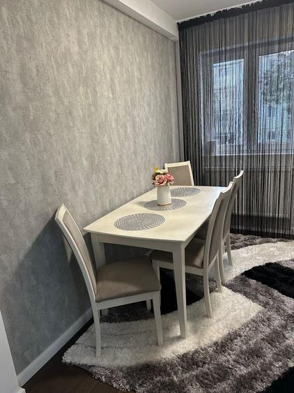 Vand Apartament 3 camere etaj 2 Renovat - 6