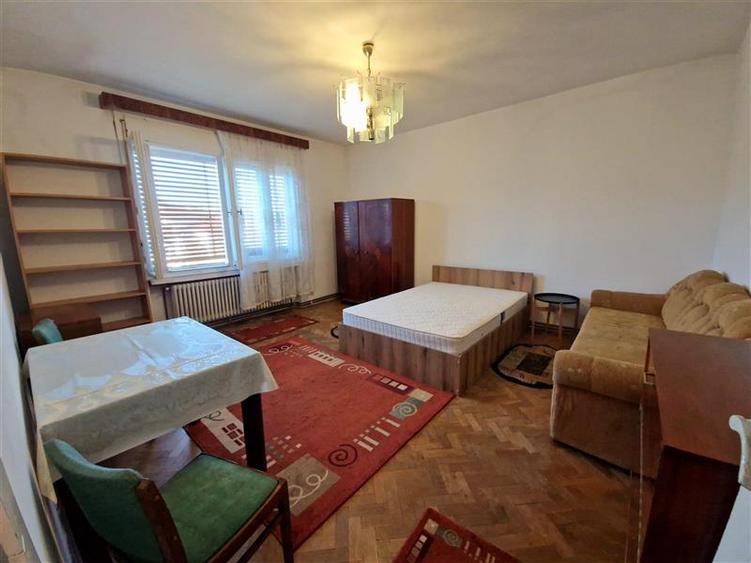 Apartament cu 2 camere decomandat în Andrei Mureșanu