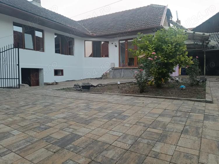 Casa de vanzare Bozovici - 3