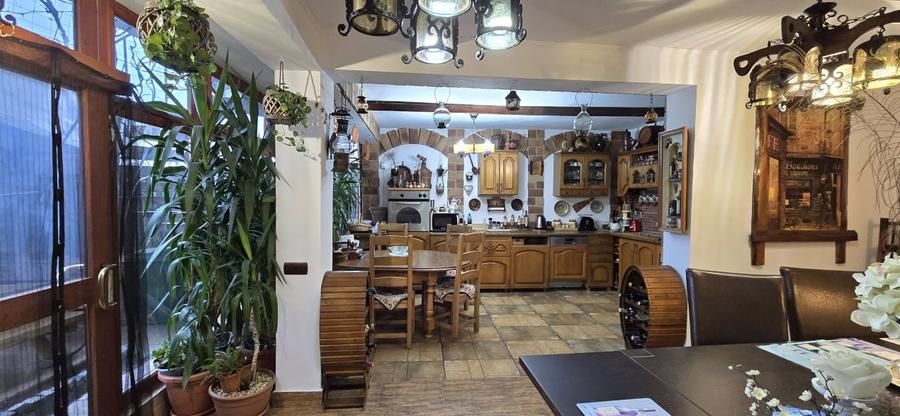 Pensiune 17 camere in Eforie Nord – afacere de familie, gata de exploatare - 13