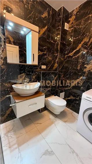 Apartament cu curte privata ,zona Centrul Vechi - 3