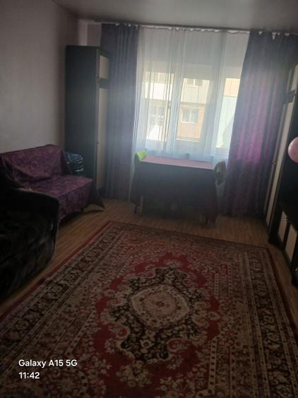 Inchiriez apartament 2 camere ,baie ,bucatarie, hol. - 3