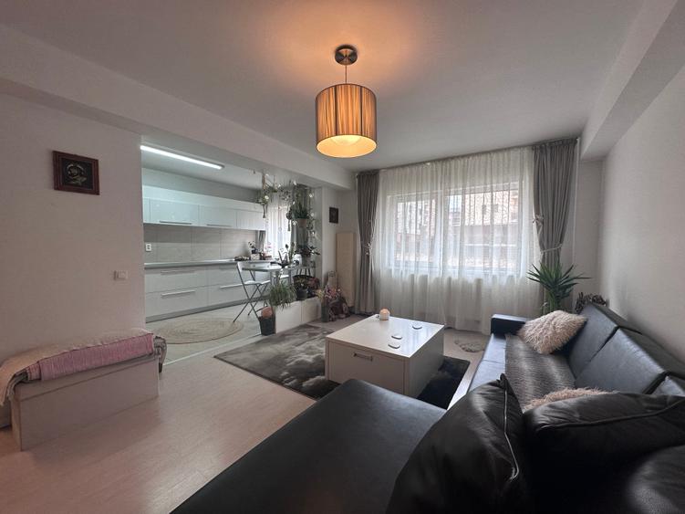 Apartament cu 2 camere de vanzare - 1