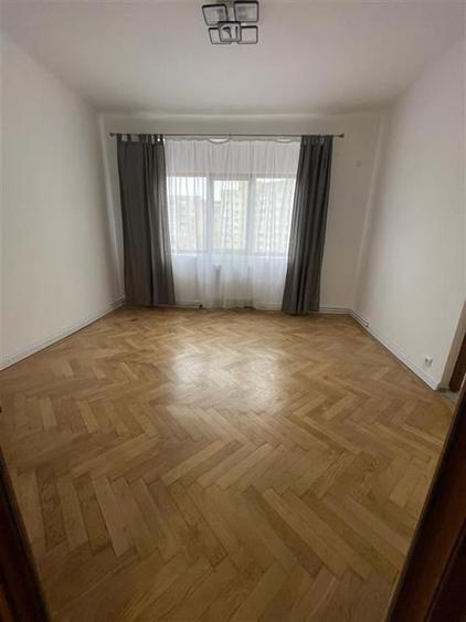 apartament 3 camere Piata Muncii, la 1 minut de gura de metrou, 90mp utili ,etaj - 24